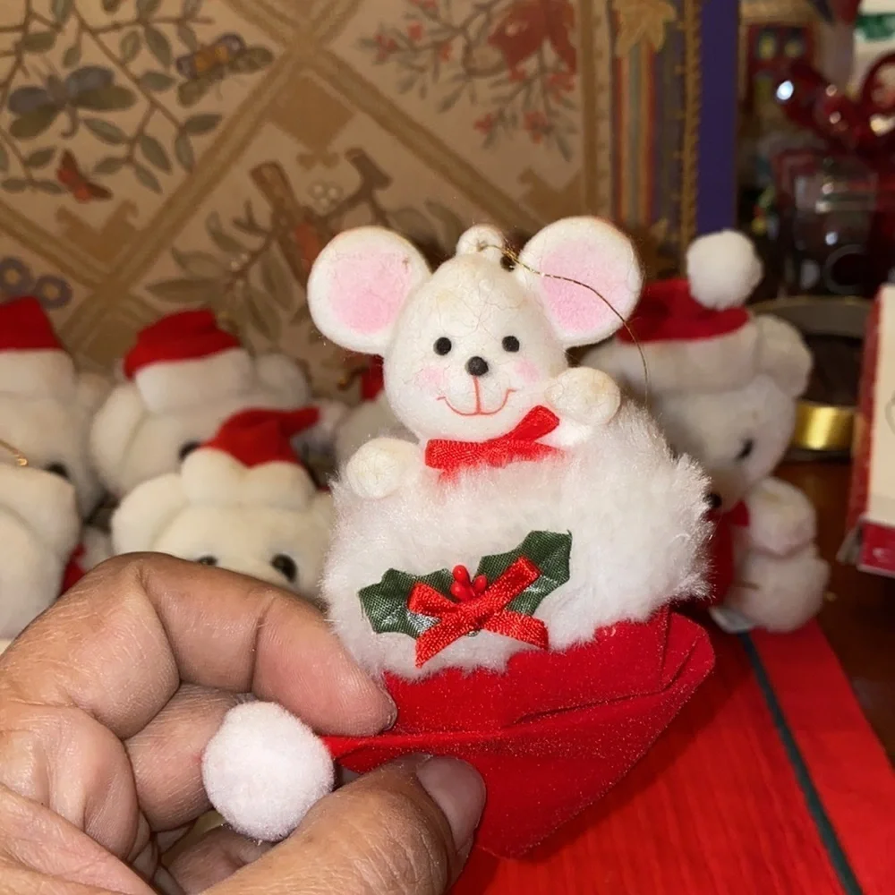 Bundle of teddy bear ornaments 15 peace total